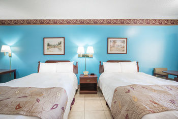 Texas Inn And Suites Citycenter At Utrgv Edinburg Εξωτερικό φωτογραφία